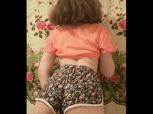 ❤️ Szexi fiatal csaj vetkőzteti le a rövidnadrágját a kamera előtt. ️ Szuper pornó at hu.pornio.xyz ❌